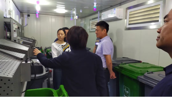 華展貓先生，小區(qū)垃圾房安裝在什么位置合理，智能垃圾房